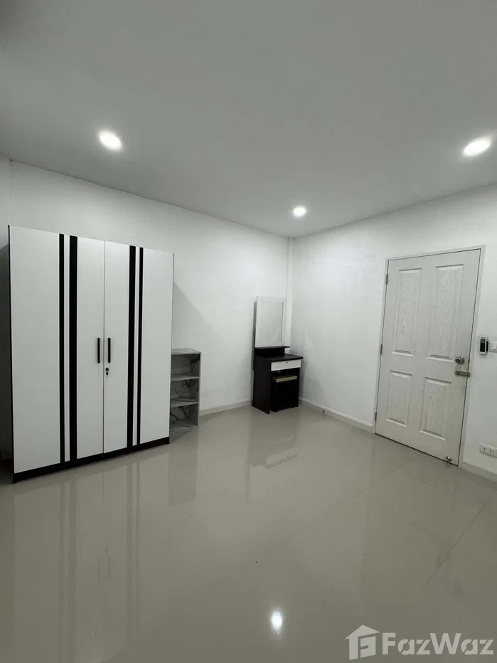 รูป ทาวน์เฮ้าส์ให้เช่า 2 ห้องนอน ใน บางจาก, กรุงเทพมหานคร 6127452 - รูปที่ 2/18