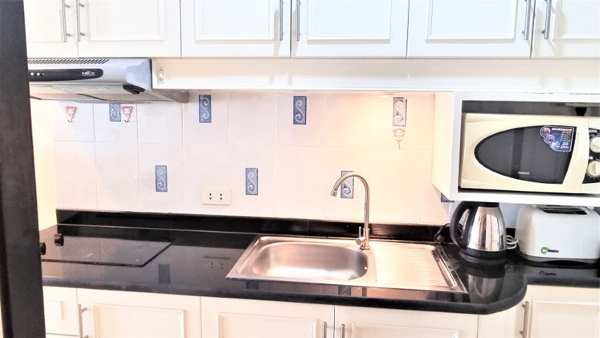 รูป Studio Condo for Sale at Jomtien Beach Condominium in Pattaya - รูปที่ 10/14