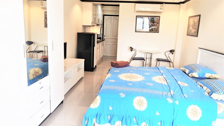 รูป Studio Condo for Sale at Jomtien Beach Condominium in Pattaya - รูปที่ 4/14