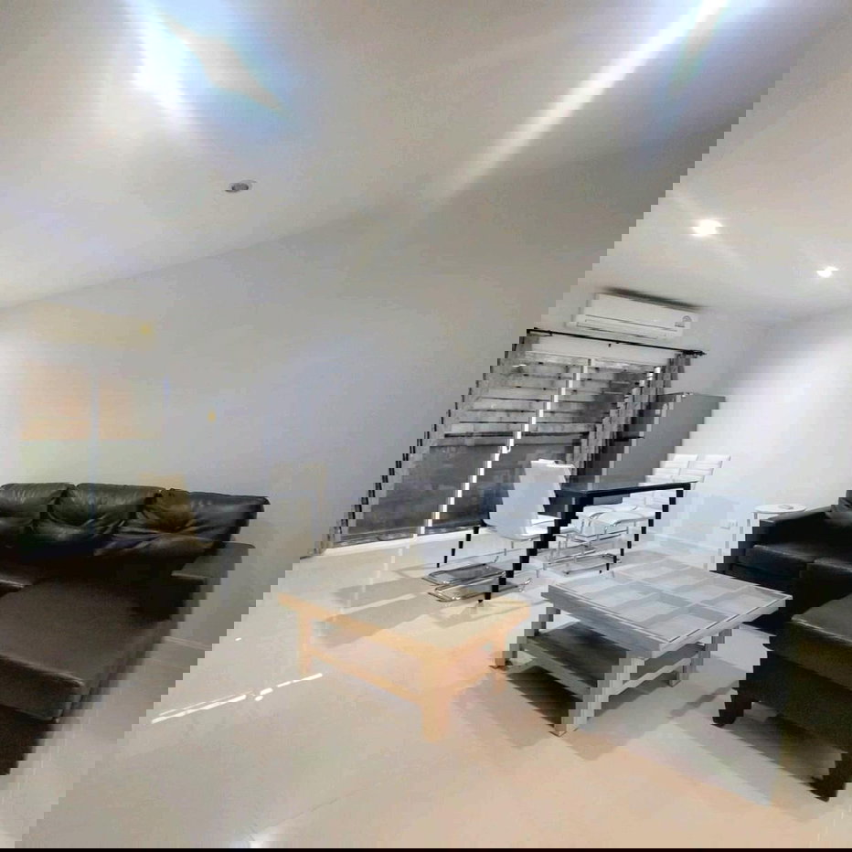 รูป ให้เช่าทาวน์โฮม3ชั้น เดอะ เมทโทร พระราม9 ติด ม.แสตมป์ฟอร์ด พร้อมเฟอร์ฯครบ - รูปที่ 1/20