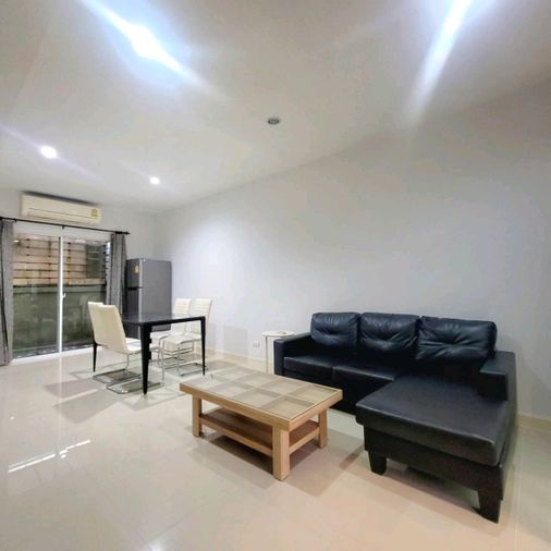 ให้เช่าทาวน์โฮม3ชั้น เดอะ เมทโทร พระราม9 ติด ม.แสตมป์ฟอร์ด พร้อมเฟอร์ฯครบ