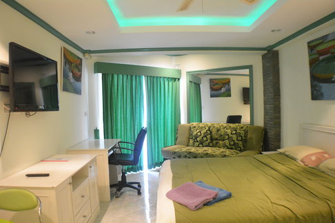 Studio Condo for Rent at Jomtien Beach Condominium in Pattaya