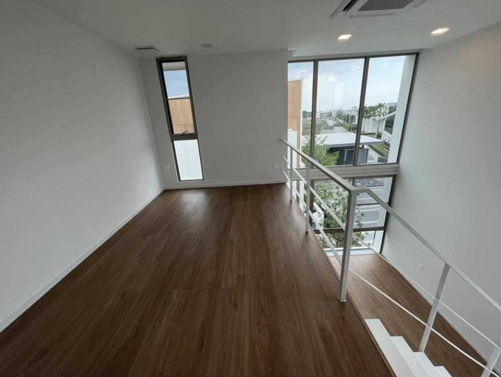 รูป LTHC7091 – House FOR SALE in Rama 9 3 beds 4 baths 324 sq.M. Near ARL Huamark station ONLY 38.5 MB - รูปที่ 4/6