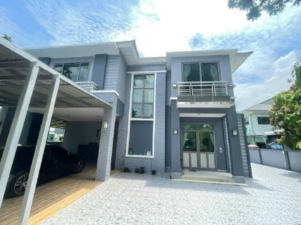 picture LTHC6799 – House FOR RENT in Rama 9 4 beds 3 baths 100 sq.M.Near Huamark station ONLY 125k/month - 1/6
