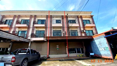 อาคารพาณิชย์ ชลบุรี : อาคารพาณิชย์ สำหรับขาย - บ่อวิน ศรีราชา ชลบุรี