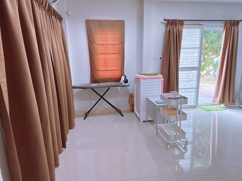 รูป ขายบ้านเดี่ยว หมู่บ้านคริสตัลพลัส ศรีราชา ทำเลดี ใกล้แหล่งชุมชน - รูปที่ 4/20