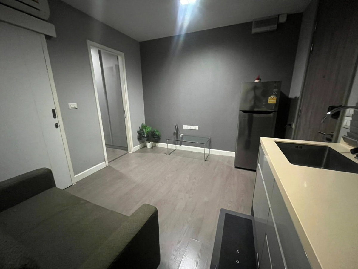 รูป R100/ให้เช่า A Space Asoke – Ratchada ห้องสวย วิวเมือง ชั้นสูง เฟอร์ครบ พร้อมอยู่ ราคาคุ้มค่า - รูปที่ 2/8