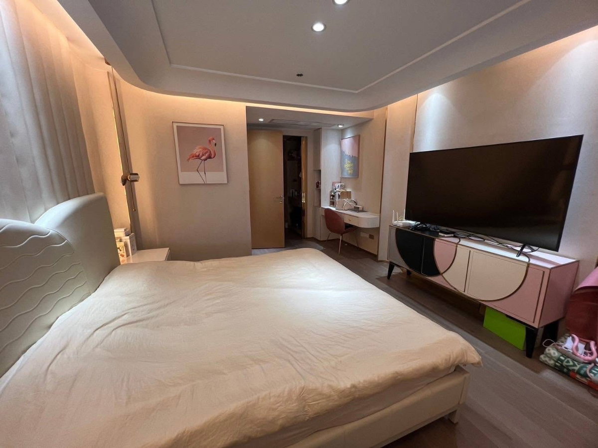 รูป Best Price ✨ ให้เช่า Le Raffine Sykhumvit 24 ห้องสวยลัคชูรี่สุดๆ ตกแต่งครบ ชั้นสูง วิวเมือง  | Code DS2127 Line : @Dstay - รูปที่ 2/14