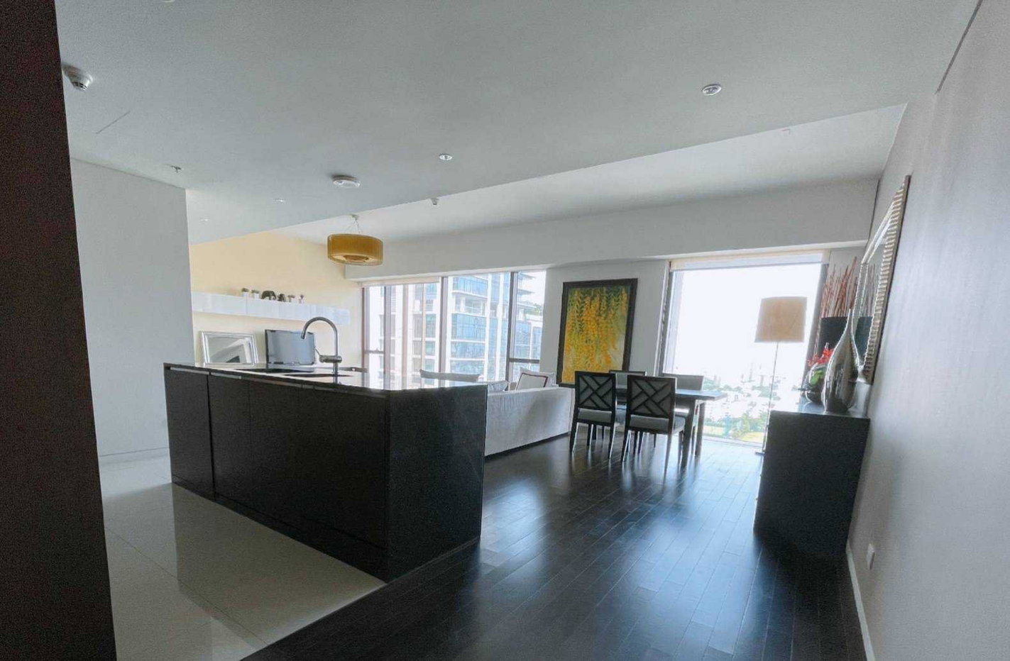 รูป LTH6936 – Hansar Rajdamri FOR RENT 2 beds 2 baths Size 138 Sq.M.Near BTS Ratchadamri stations ONLY 100k/month - รูปที่ 2/5