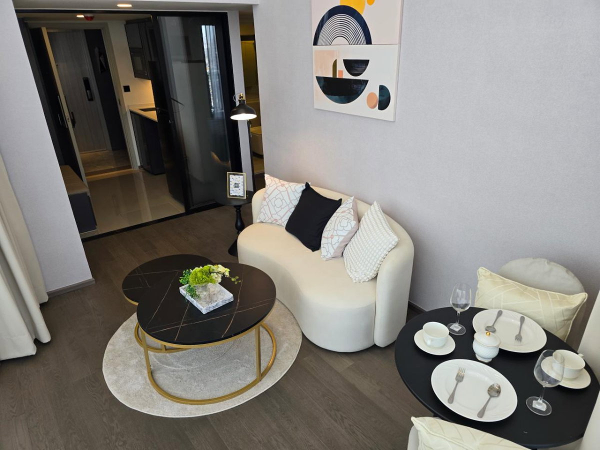 รูป Park Origin Chula Samyan【𝐒𝐄𝐋𝐋 & 𝐑𝐄𝐍𝐓】🔥คอนโดหรูพร้อมบิ้วอินดีไซน์พิเศษ ใกล้จุฬาฯและสามย่านมิตรทาวน์🔥 ติดต่อไลน์ไอดี: @hacondo - รูปที่ 8/10