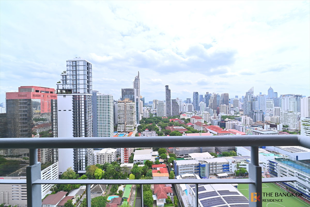 รูป  Condo for rent ⚡️ Villa Asoke ใกล้ MRT เพชรบุรี 1 นอน 80 sqm. 45k ห้องสวยพร้อมเช่า 💙  - รูปที่ 3/10