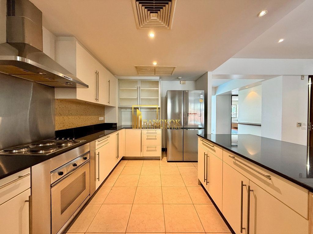 รูป Spacious 3 Bedroom Apartment With Large Private Terrace - BR0640AP - รูปที่ 12/40