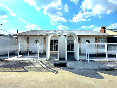 บ้านแฝด เชียงใหม่ : ขายบ้าน ในหมู่บ้านเชียงใหม่แกรนด์วิว (หลังสนามบิน) ใกล้เซ็นทรัลแอร์พอร์ต พร้อมเข้าอยู่ (H393) T.0946511456