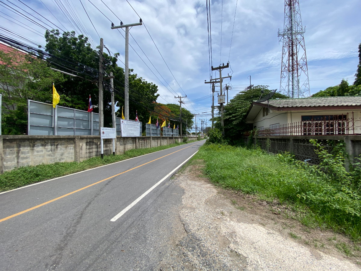 รูป ขายบ้านเดี่ยว ทำเลดี พื้นที่กว้าง อยู่ติดกับศาลาว่ากลางสิงห์บุรี อยู่ห่างจากถนนใหญ่ 150 เมตร บ้านเดี่ยวพร้อมอยู่ 2 ชั้น - รูปที่ 10/41