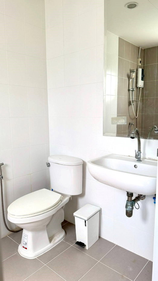 รูป ด่วน ถูกสุดๆ!! บ้านเดี่ยว หมู่บ้าน เซนโทร วัชรพล บ้านหลังมุม ได้พื้นที่เพิ่ม + ความเป็นส่วนตัว ฟังก์ชันครบ - รูปที่ 12/23