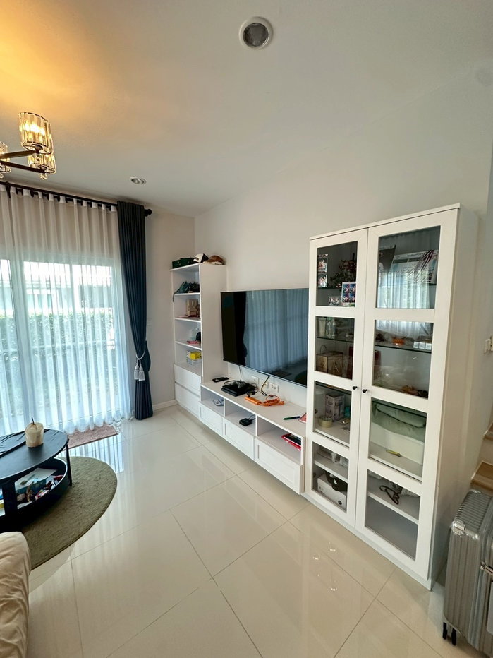 รูป #ให้เช่าบ้านเดี่ยวหลังมุม | Grand Sivarom บางปู 109 (4 ห้องนอน 3 ห้องน้ำ) ทำเลดี ใกล้นิคมบางปู เหมาะอยู่อาศัย / ครอบครัว / ต่างชาติ - รูปที่ 8/19