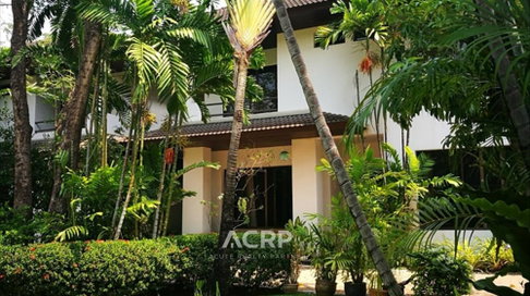 บ้านเดี่ยวให้เช่า พร้อมสวนส่วนตัว | 3 ห้องนอน 4 ห้องน้ำ | ขนาดที่ดิน 128 ตร.ว.