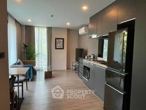 1-BR Condo at The Teak Sukhumvit 39 near BTS Phrom Phong (ID 2346883)