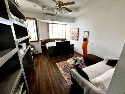 ขายคอนโด : Thepthip Mansion Condominium for Sale Pratumnak Studio Unit