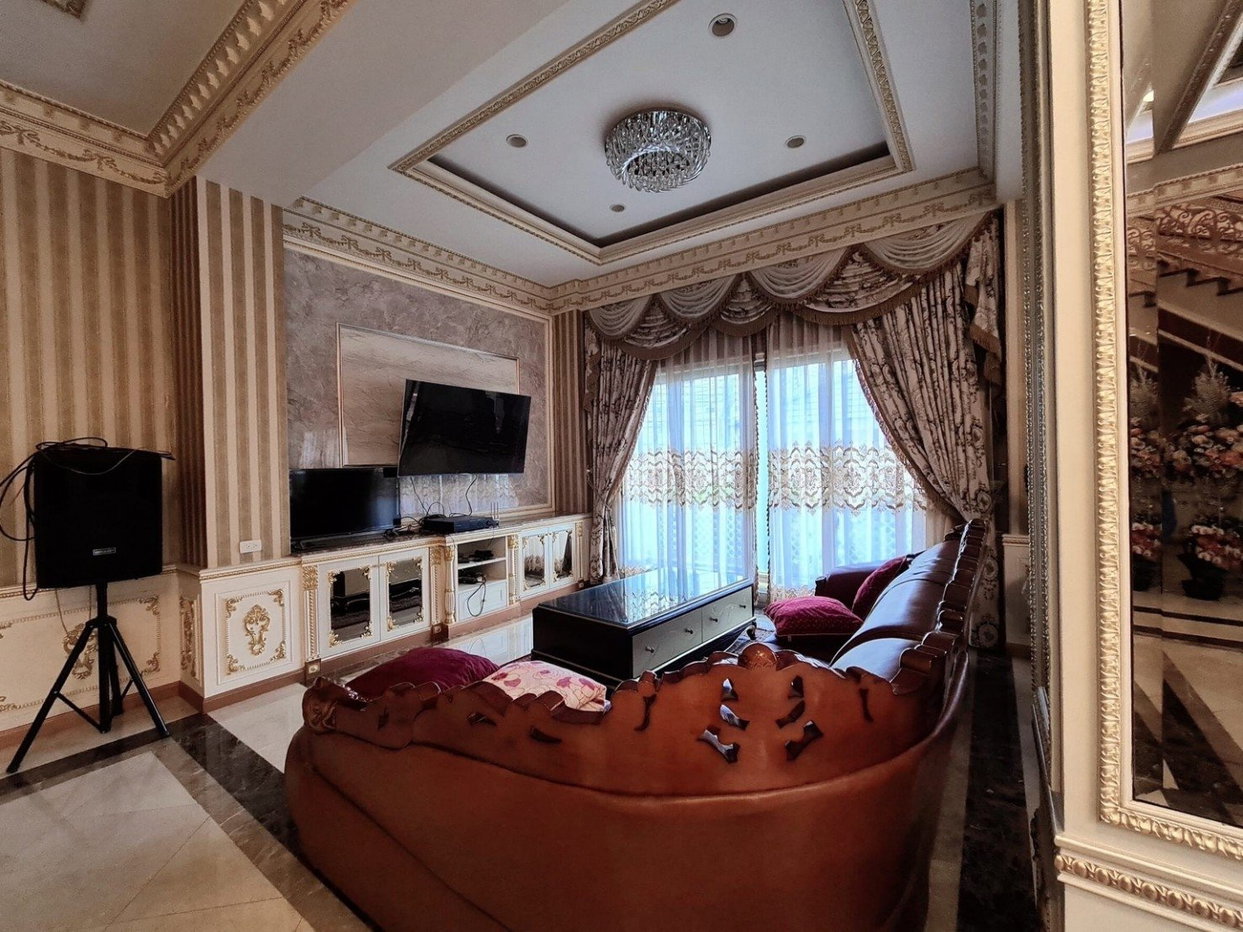 picture LTH7126 – Detached house with building FOR SALE in Prachauthit – Rama 2 5 beds 7 baths 1200 sq.M. Near BTS Bang Wa station ONLY 82.5 MB - 4/8