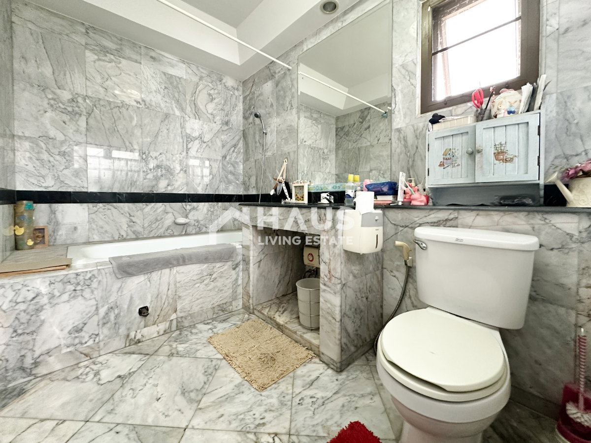 picture Pathawee Kan / 3 Bedrooms #HCWT023 - 12/20