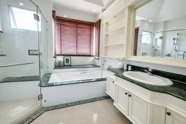 รูป จอดรถได้ 5คัน BTSบางหว้า 900ม. ม.สยาม 1.2กม คฤหาสน์ใหญ่มาก บ้าน4นอน 142 ตารางวา สาทร-ราชพฤกษ์ - รูปที่ 6/8