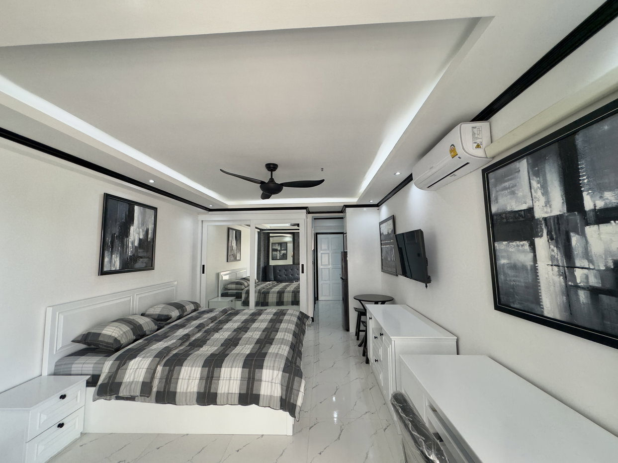 รูป 1 Bed Condo for Sale at Jomtien Beach Condominium in Pattaya - รูปที่ 2/11
