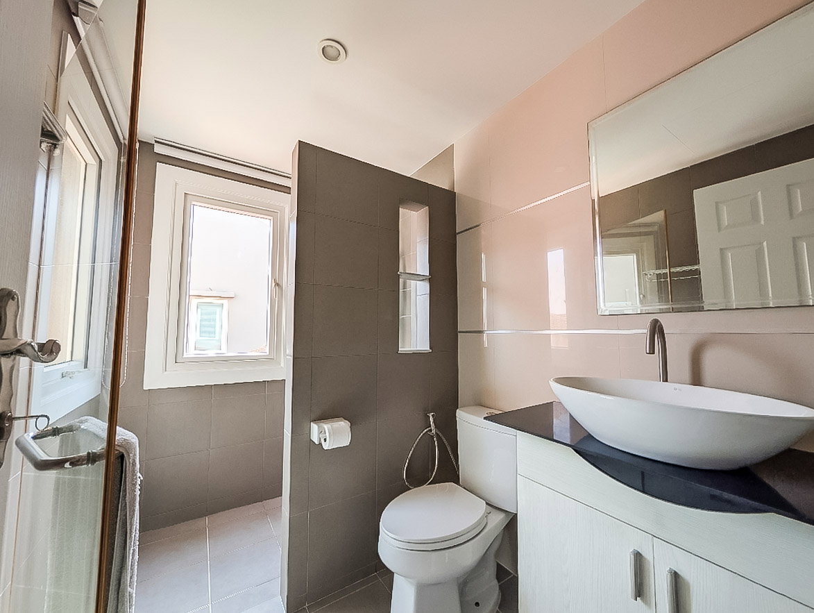 picture For Sale 2 Storey House 4 Bedroom in Chaiyapruek East Pattaya - 15/18