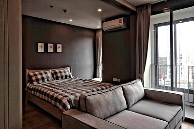 ขายคอนโด : Q Chidlom Phetchaburi【𝐒𝐄𝐋𝐋 & 𝐑𝐄𝐍𝐓】🔥เสน่ห์มูจิสบายตา คุมโทน Neat & Neutral สำหรับคนรักพื้นที่โล่ง🔥 ติดต่อไลน์ไอดี: @hacondo