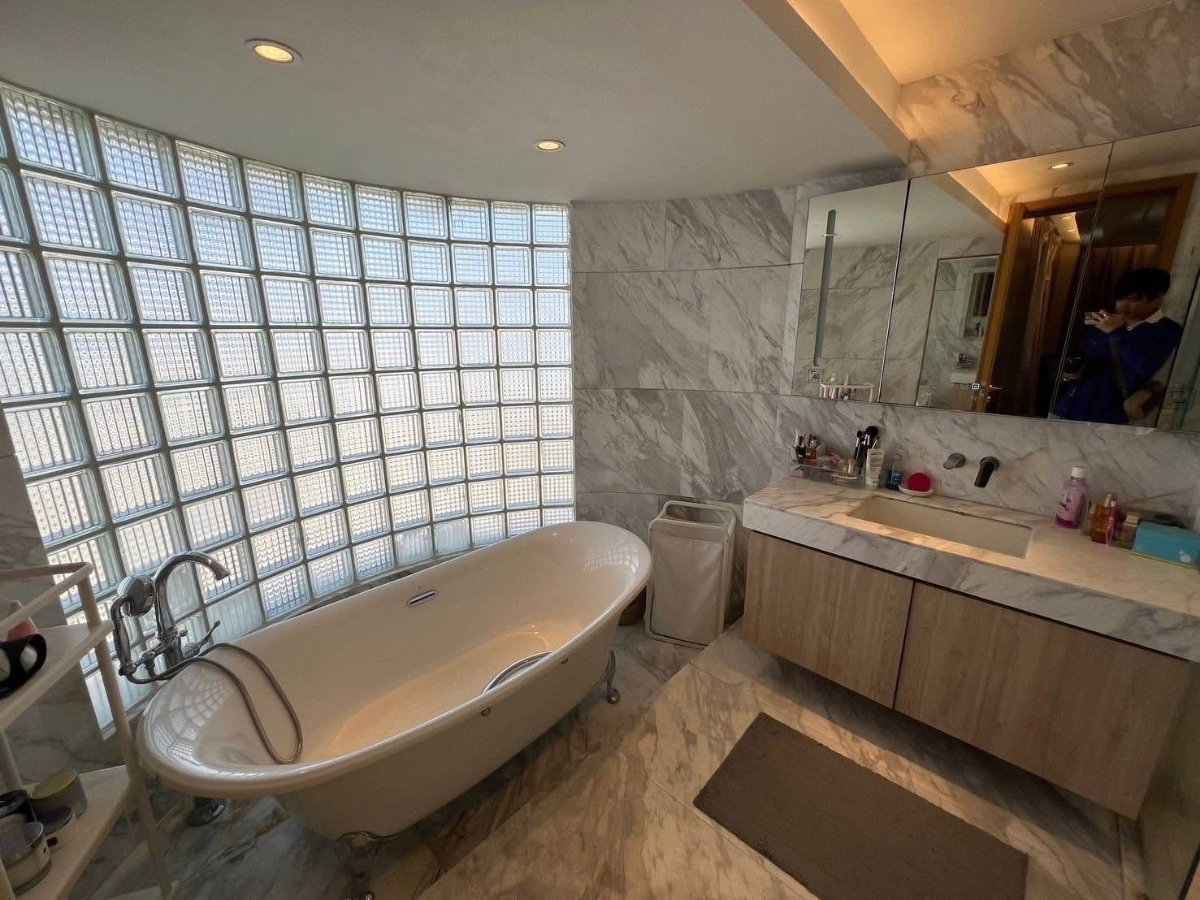 รูป Best Price ✨ ให้เช่า Le Raffine Sykhumvit 24 ห้องสวยลัคชูรี่สุดๆ ตกแต่งครบ ชั้นสูง วิวเมือง  | Code DS2127 Line : @Dstay - รูปที่ 13/14