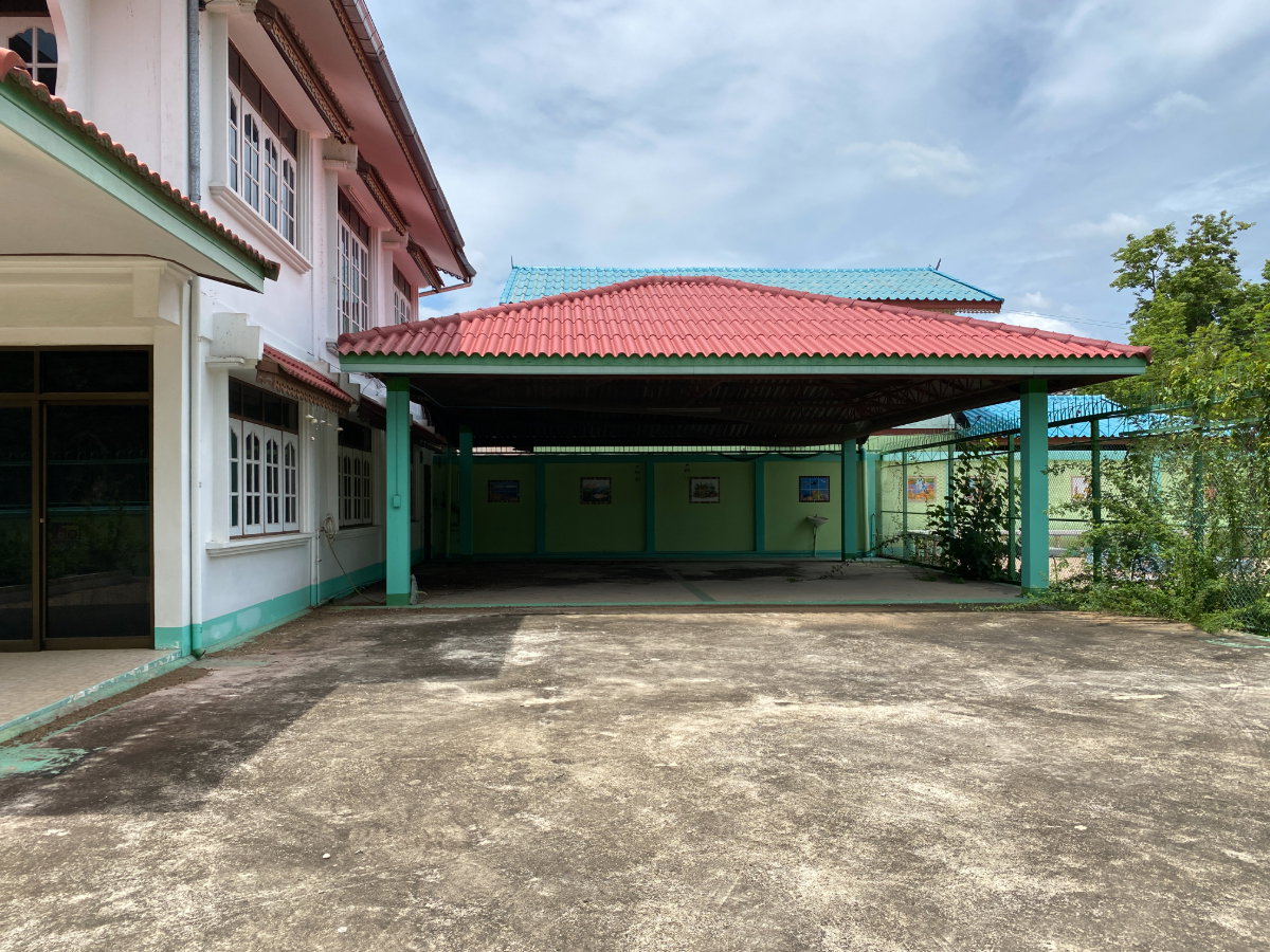 รูป ขายบ้านเดี่ยว ทำเลดี พื้นที่กว้าง อยู่ติดกับศาลาว่ากลางสิงห์บุรี อยู่ห่างจากถนนใหญ่ 150 เมตร บ้านเดี่ยวพร้อมอยู่ 2 ชั้น - รูปที่ 32/41