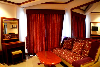 ขายคอนโด : Studio Condo for Sale at Jomtien Beach Condominium in Pattaya