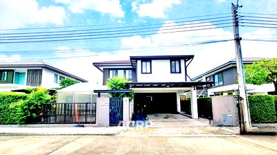 ขายบ้านเดี่ยว : ขายบ้านเดี่ยว 2 ชั้น หมู่บ้าน มัณฑนา บางนา กม.7 ซอย ราชวินิตบางแก้ว ใกล้เมกาบางน