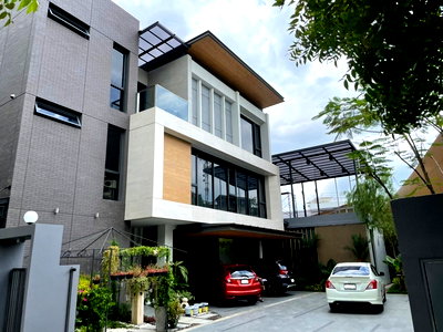 เช่าบ้านเดี่ยว กระทรวงมหาดไทย : LTHC7145 – House with Private Swimming Pool in Rama 3 FOR RENT 4 beds 7 baths Size 550 Sq.M. Near BTS Chong Nonsi Station ONLY 550k/month