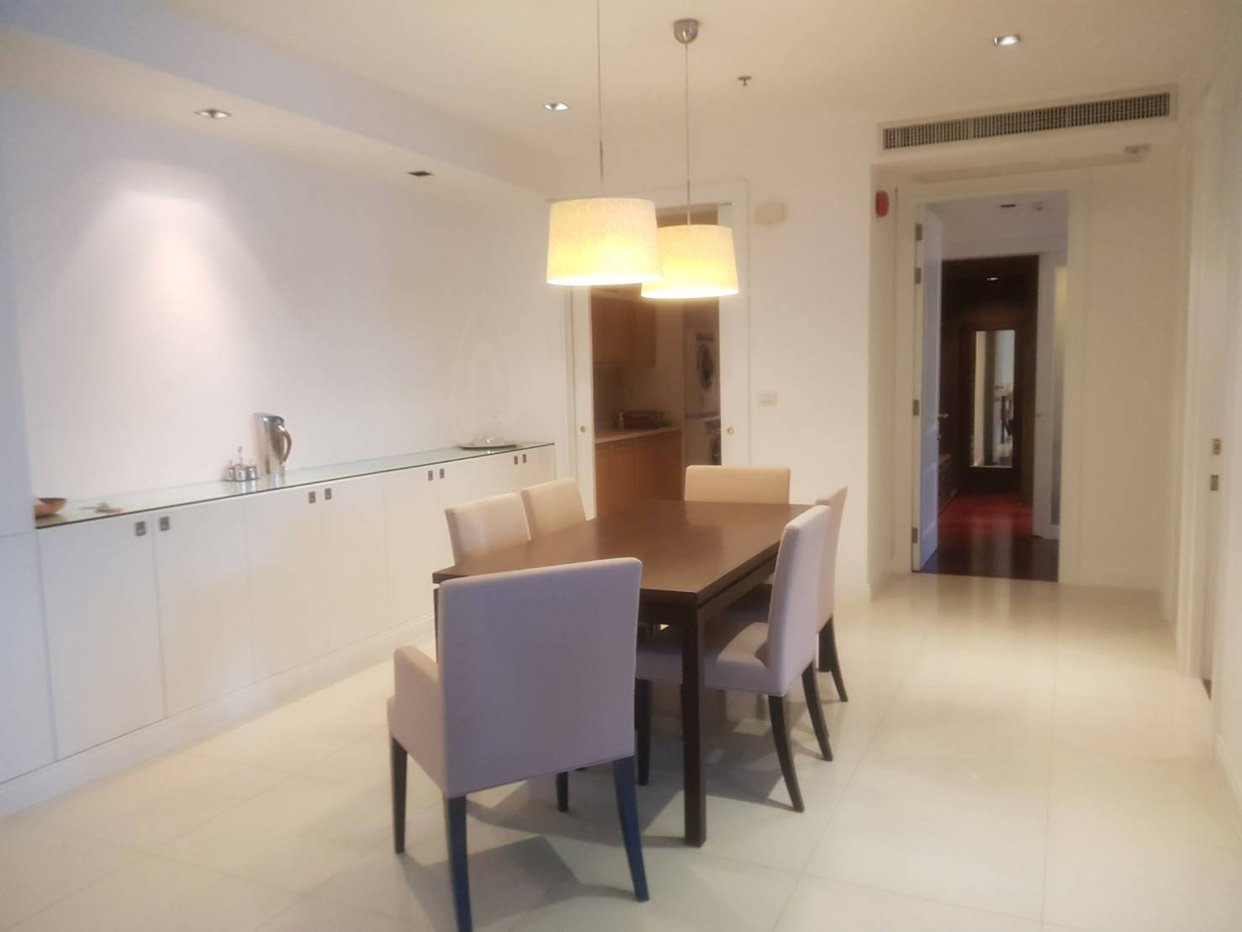 รูป LTH6400 – Athenee Residence FOR RENT 2 beds 2 baths Size 133 Sq.M. Near BTS Ploenchit ONLY 90k/month - รูปที่ 4/6