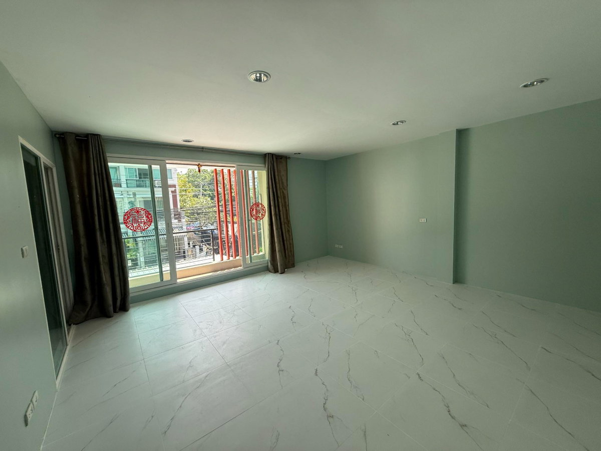รูป ให้เช่าบ้านกลางเมือง เออร์บาเนี่ยน พระราม 9 – ลาดพร้าว 3ชั้น - รูปที่ 12/19
