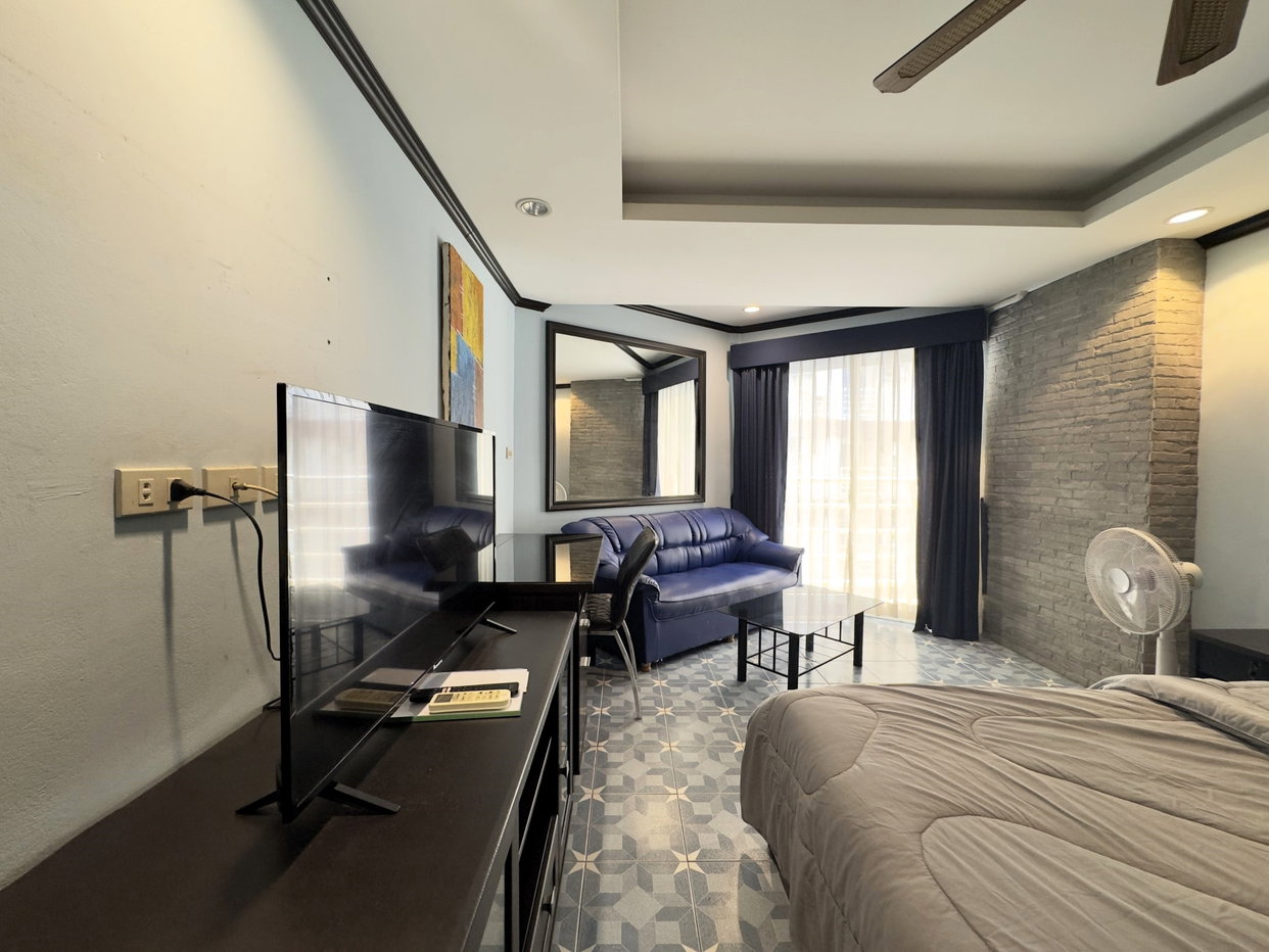 รูป Studio Condo for Rent at Jomtien Beach Condominium in Pattaya - รูปที่ 1/19