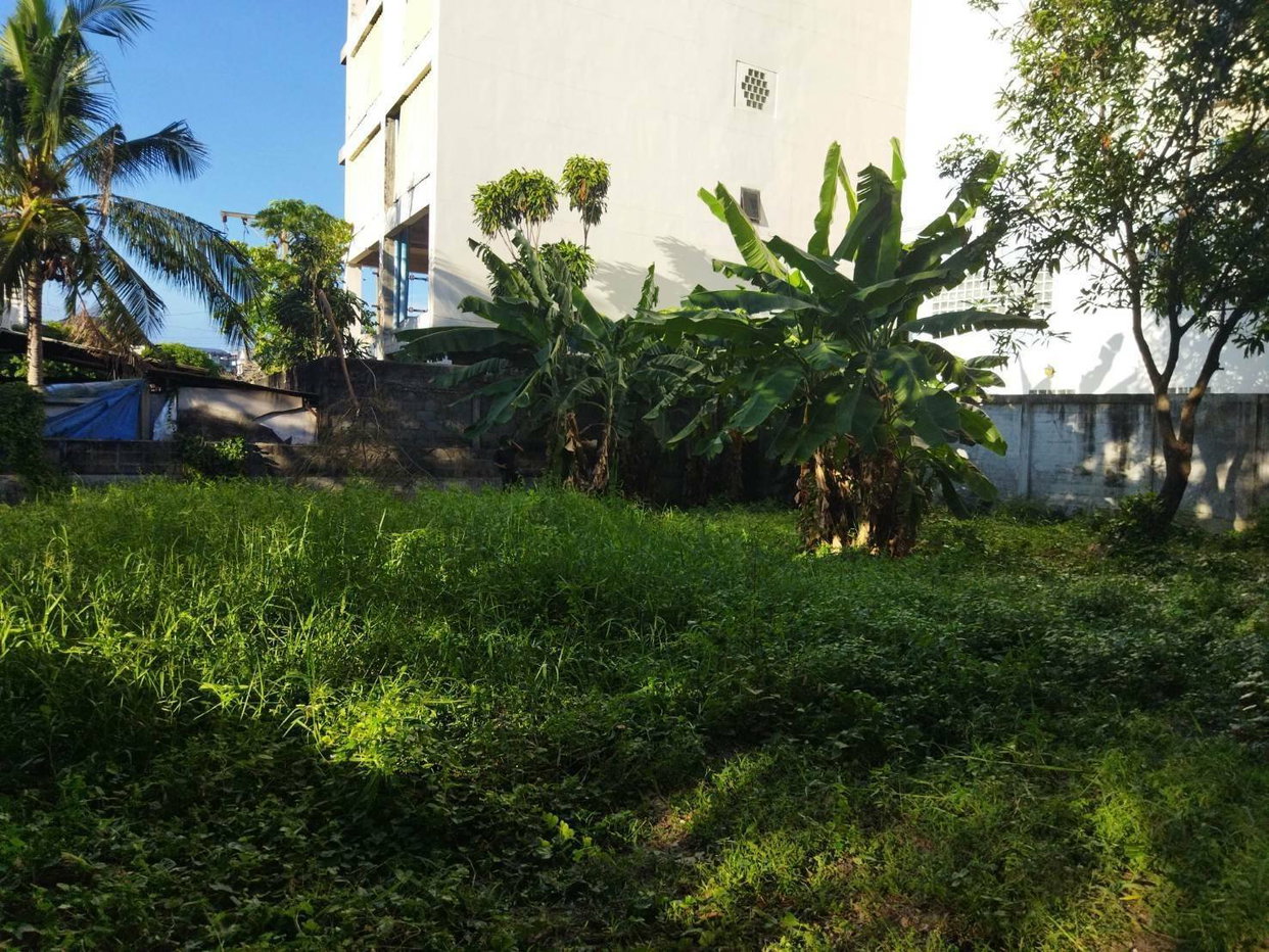 picture LTHC6826 – Land FOR SALE in Ekkamai size 80 Sq.Wah.BTS Ekkama Station ONLY 45 MB - 1/2