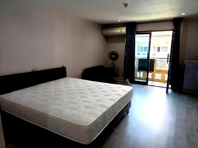Condos for rent : Silom Terrace【𝐑𝐄𝐍𝐓】🔥Warm-toned room with wooden furniture giving a homey feel🔥 Contact Line ID: @hacondo