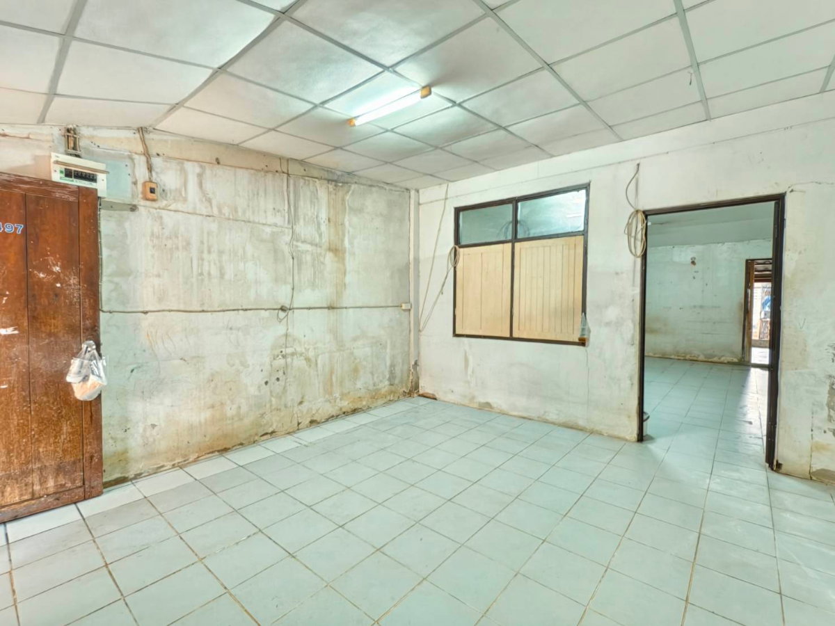 รูป ขายตามสภาพ บ้านชั้นเดียว ซอยเคหะร่มเกล้า 23 - รูปที่ 3/12