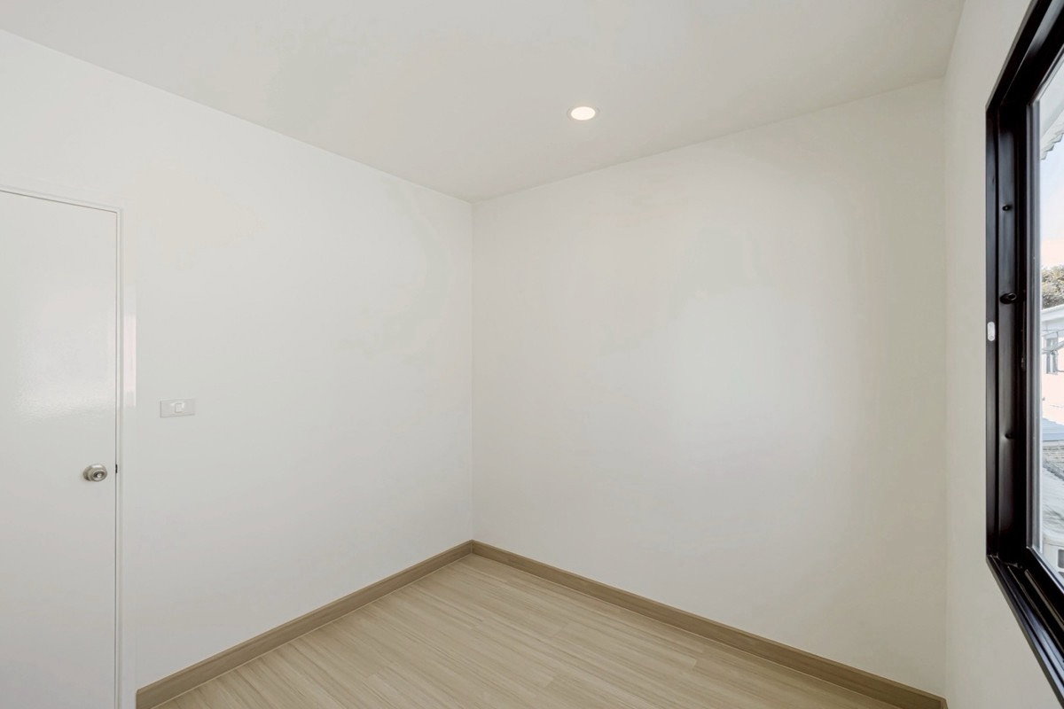 รูป พร้อมขาย The Connect 27 สวนหลวง - อ่อนนุช ใกล้สนามบินสุวรรณภูมิเพียง 15 นาที ใกล้ทางด่วน 3 นอน 2 น้ำ 2 ที่จอดโซนลาดกระบัง - รูปที่ 5/36