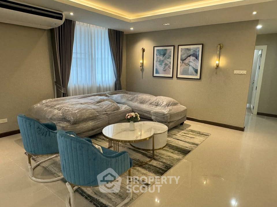 picture 4-BR Condo at DS Tower 1 near BTS Phrom Phong (ID 2749769) - 2/6