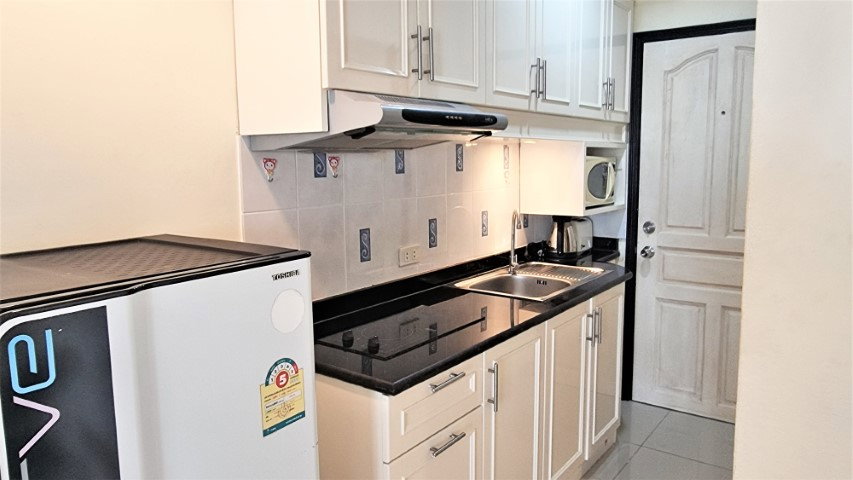 รูป Studio Condo for Sale at Jomtien Beach Condominium in Pattaya - รูปที่ 7/14
