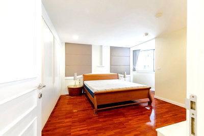 Condos for sale : SK103/Condo for sale, The President Park Sukhumvit 24, potential location in the heart of the city.