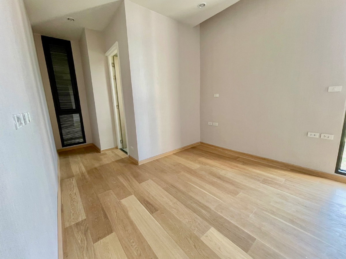 รูป ให้เช่า Home Office หรู 4.5 ชั้น โครงการ Sage Thonglor | พร้อมลิฟต์และสระว่ายน้ำส่วนตัว | ทำเลทองหล่อ 25 ใจกลางเมือง - รูปที่ 9/44