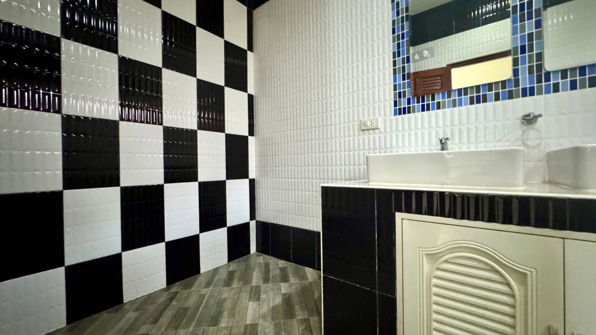 รูป บ้านเดี่ยวชั้นเดียว พัทยา ห้วยใหญ่ ราคาถูก 2ห้องนิน 2ห้องน้ำ - รูปที่ 8/13