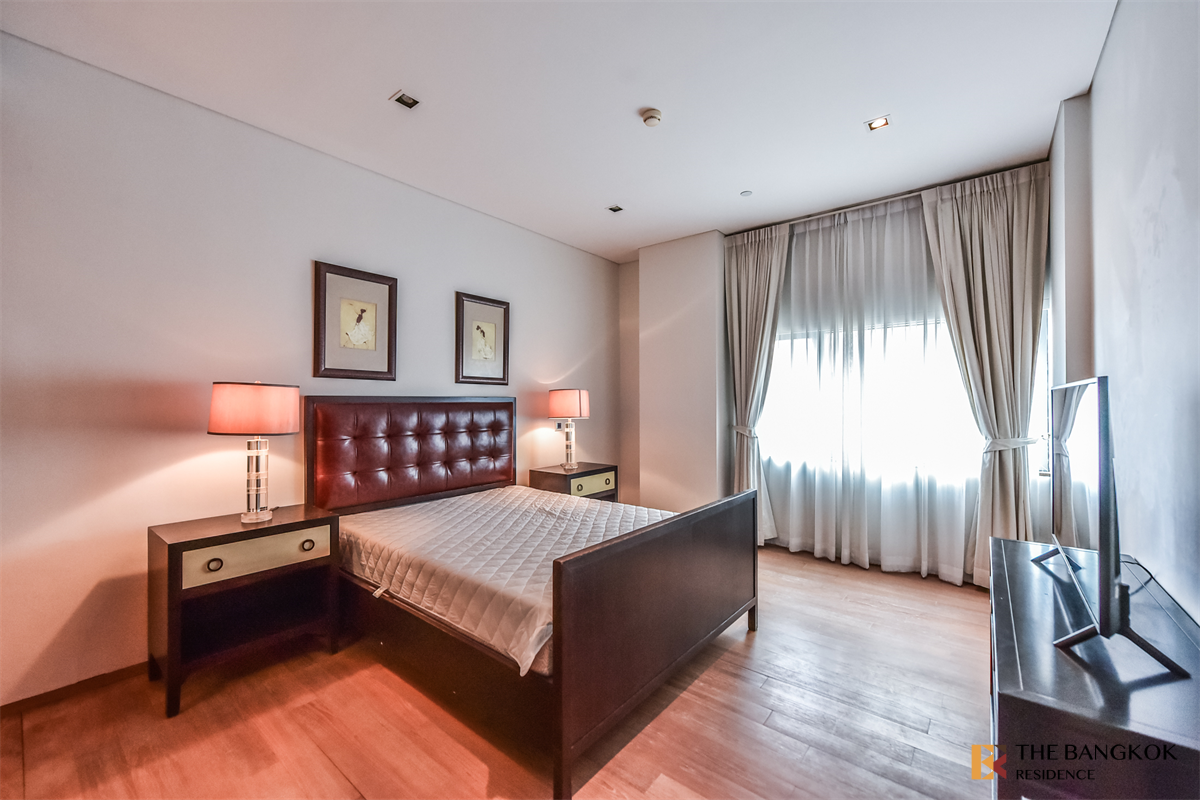 picture Saladaeng residences Surrounded by Facilities near MRT Silom Station - 8/10
