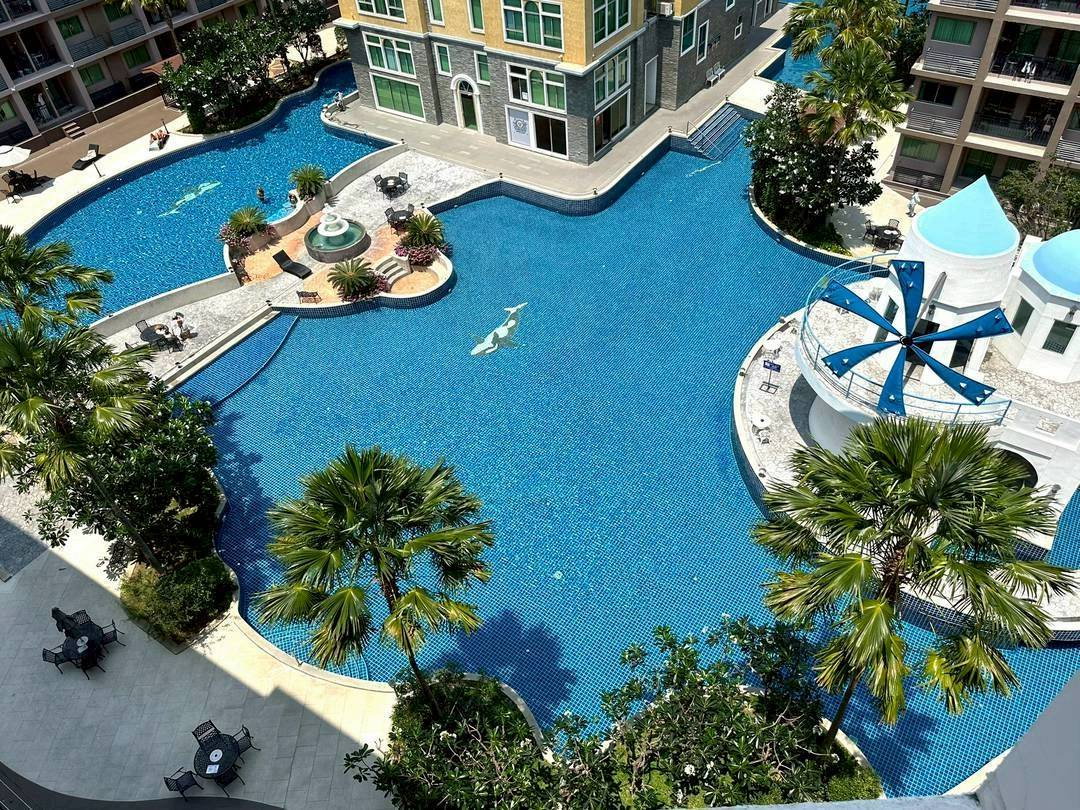 รูป Condo for Sale Arcadia Beach Continental | 1 Bed Pool View | Foreign Quota | 2.05 MB - รูปที่ 2/19