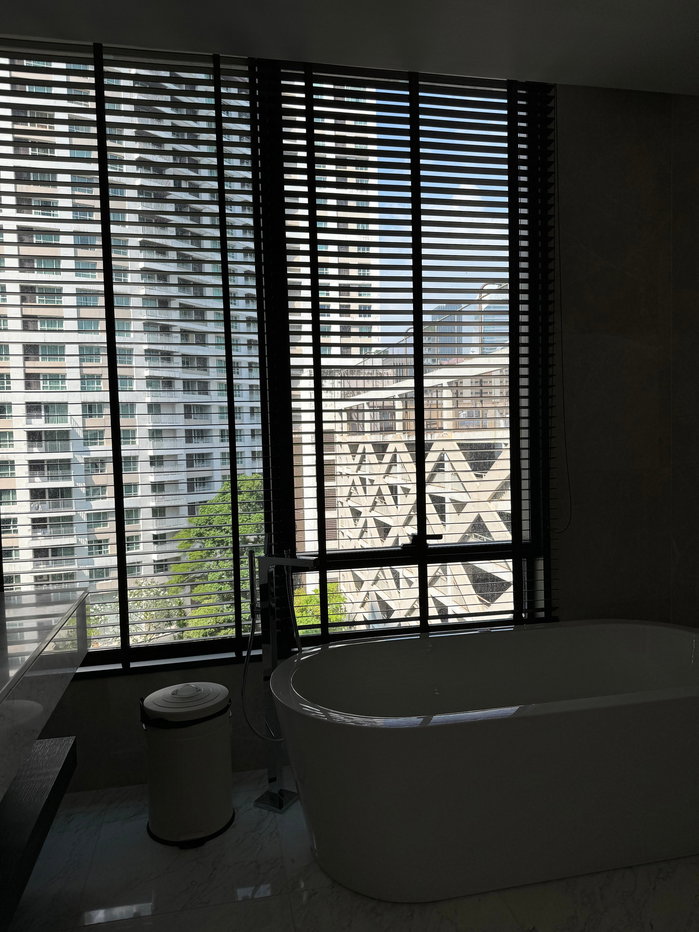 รูป ✨ Ultra Luxury! Sindhorn Residence 2 ห้องนอน ขนาด 154 ตร.ม. ใจกลางถนนหลังสวน - รูปที่ 12/15