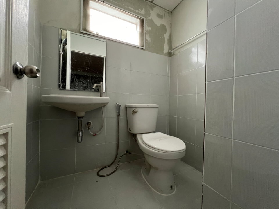 รูป BD 1650 : โชคธนชัย คอนโดมิเนียม - รูปที่ 9/10